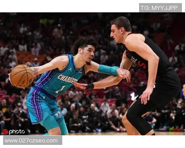 热火与黄蜂季后赛首战激战正酣球迷期待精彩对决与惊喜时刻